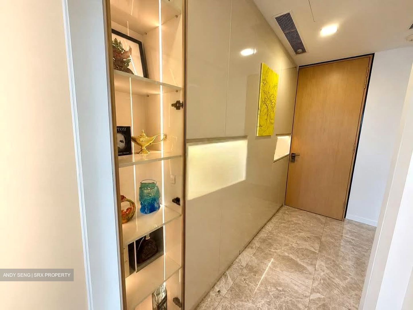 The Laurels (D9), Condominium #606817111